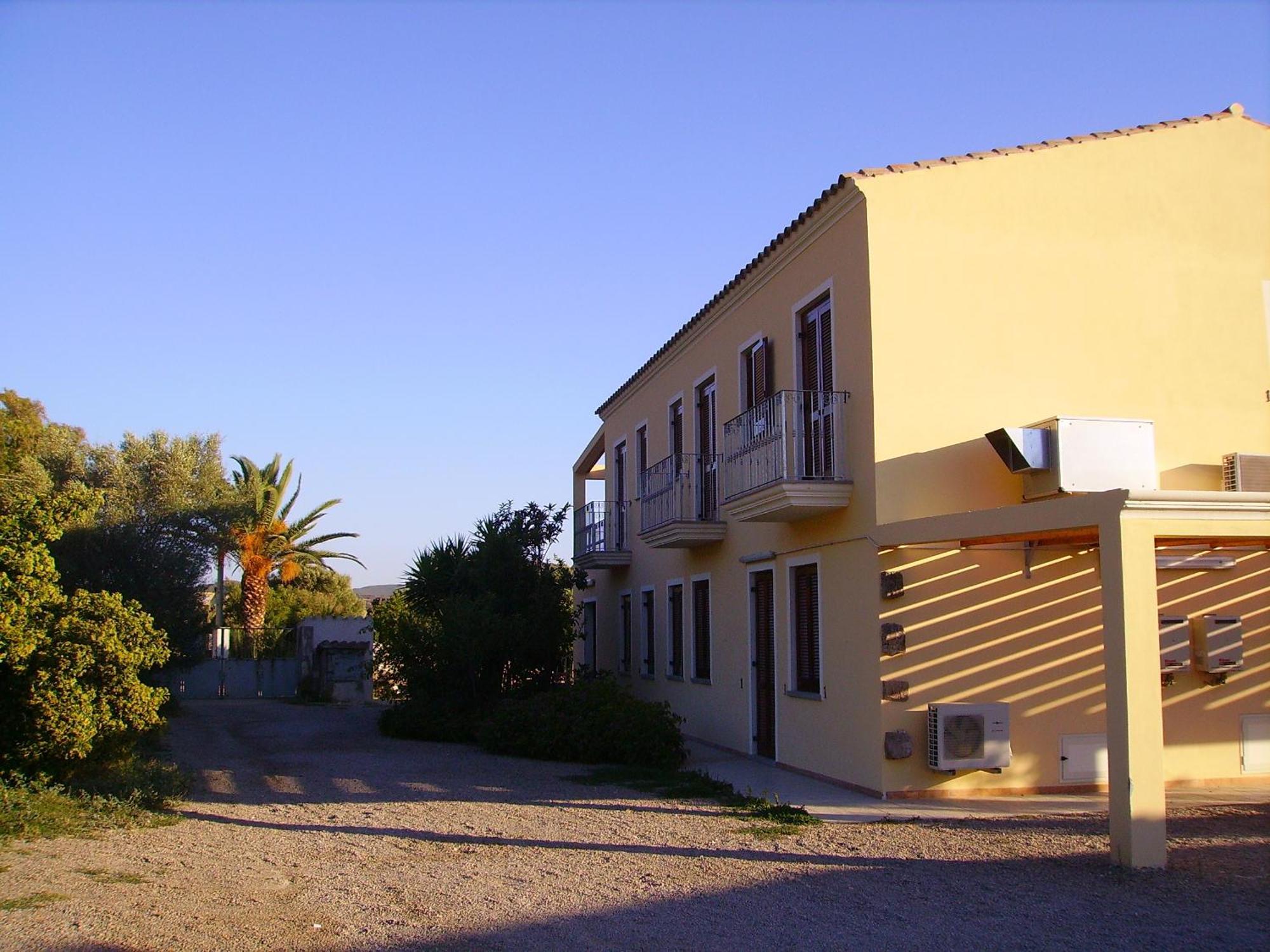 Agriturismo La Grotta Del Tesoro Santadi Екстериор снимка